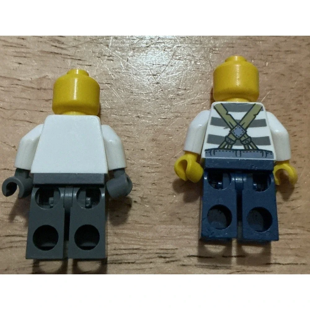 LEGO Lot 9Minifigure Police And Jail Prisoners City